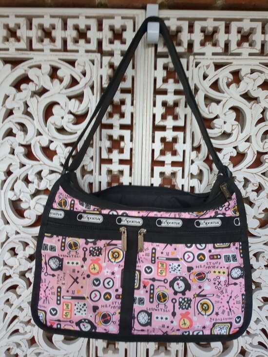 Lesportsac Handbags - LeSportSac 6 Zippered Compartments